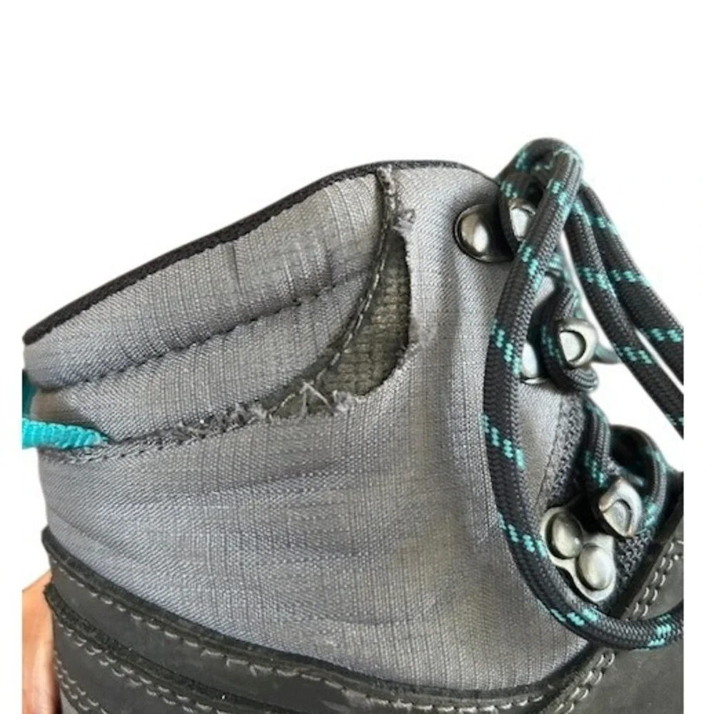 Vasque Kids‎ AT UltraDry Hiking Boots Waterproof Gray Turquiose Lace Up Size 2Y